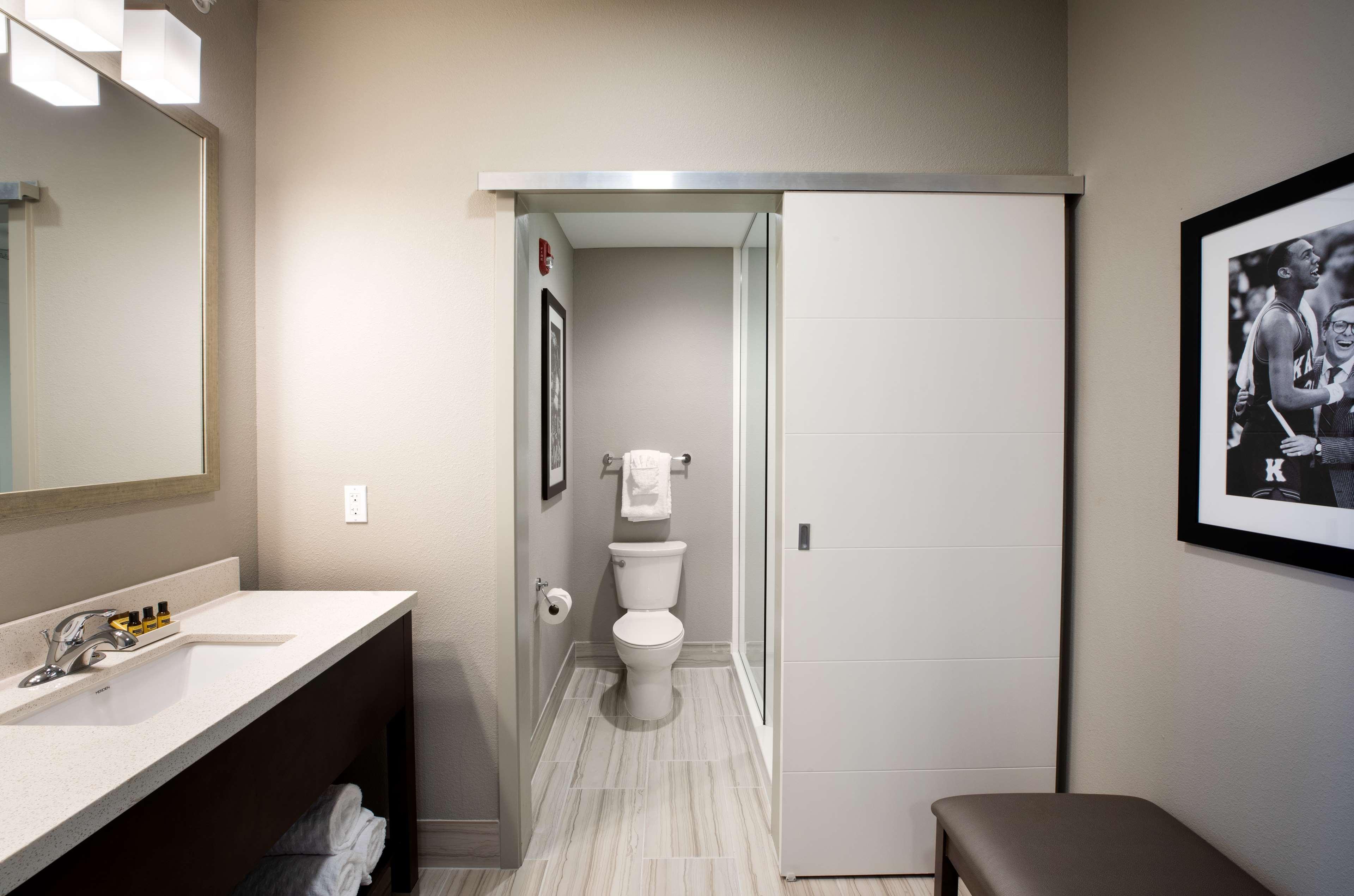 Stonehill Lawrence, Trademark Collection By Wyndham Hotel Lawrence